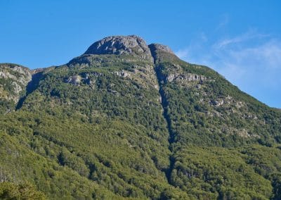 El cerro partido